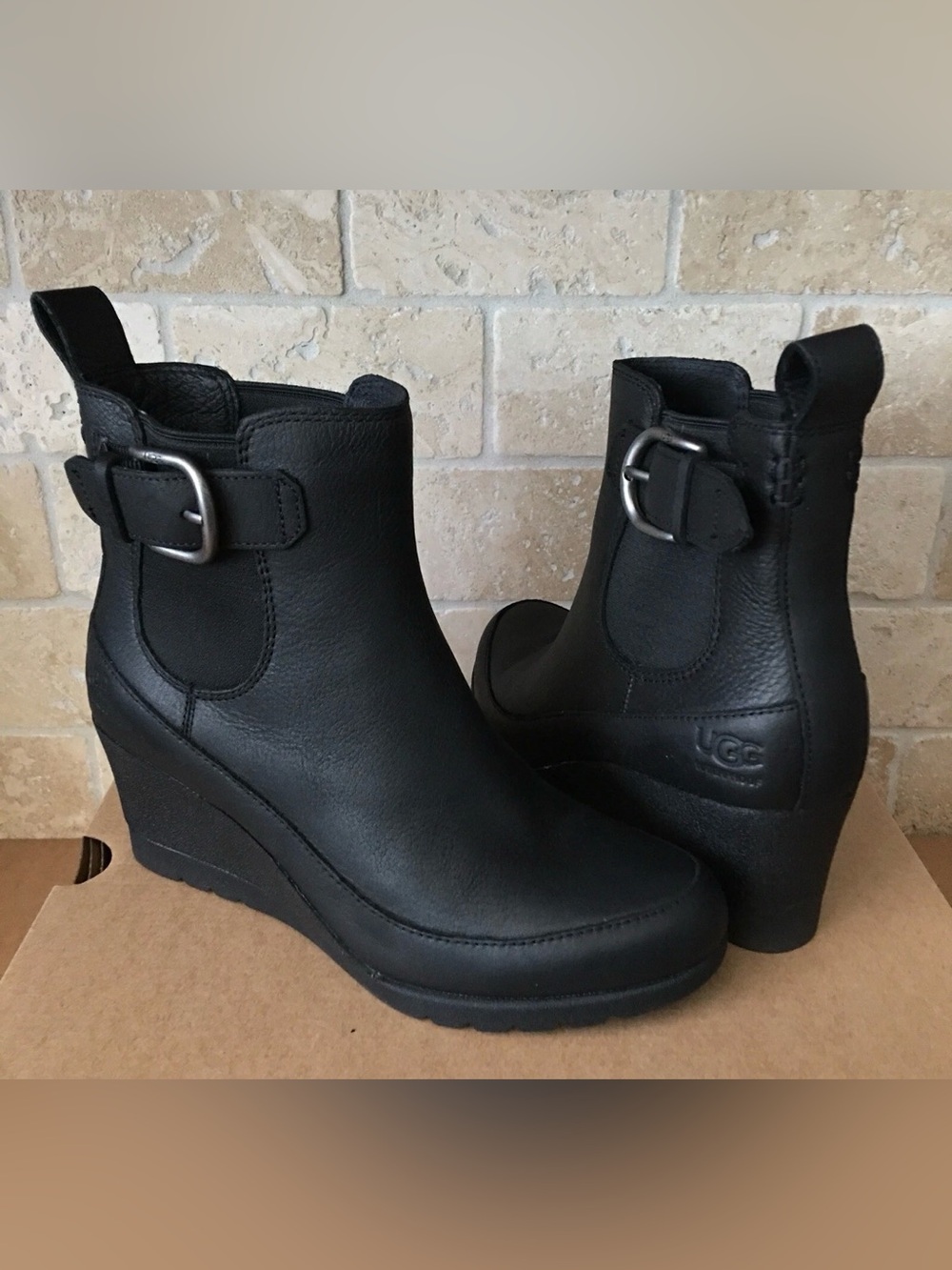 UGG Nathalie Leather Wedge Ankle Boots Black US 9.5